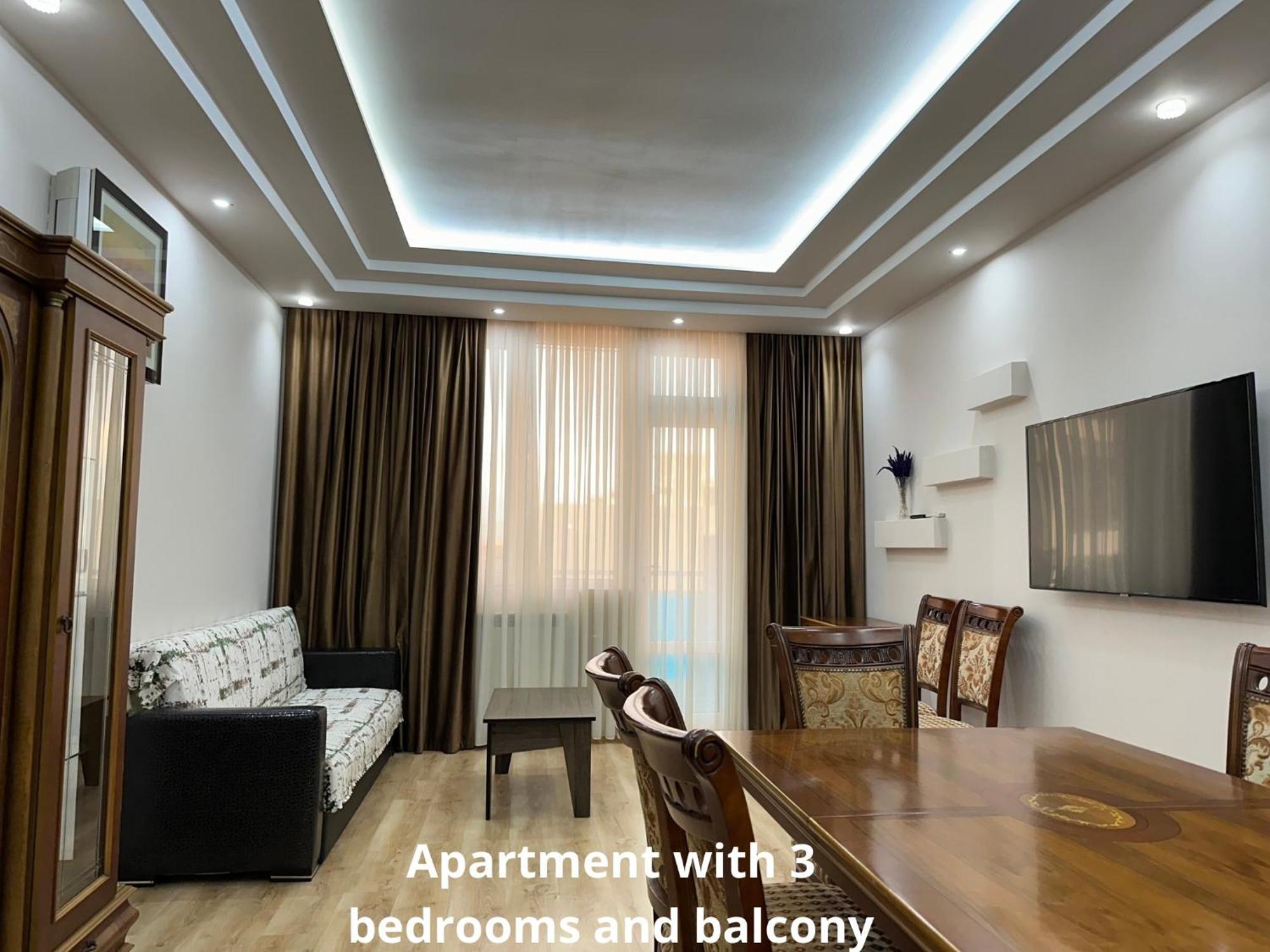 Grand Home Batumi Esterno foto