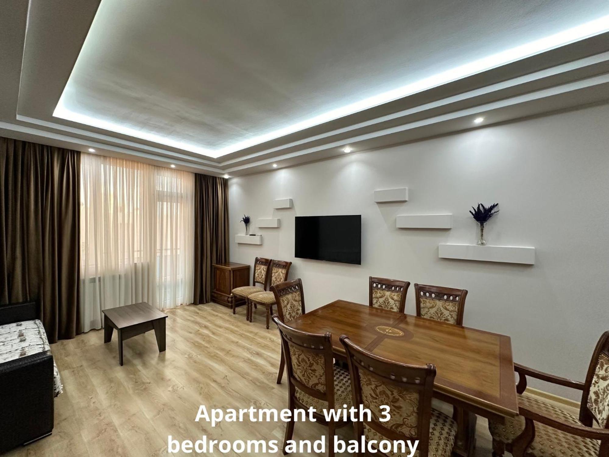 Grand Home Batumi Esterno foto