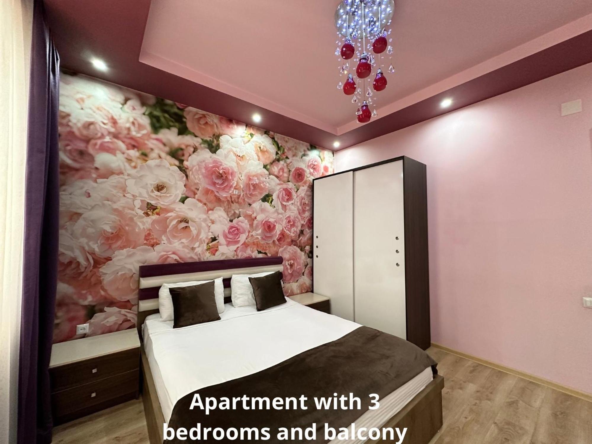Grand Home Batumi Esterno foto