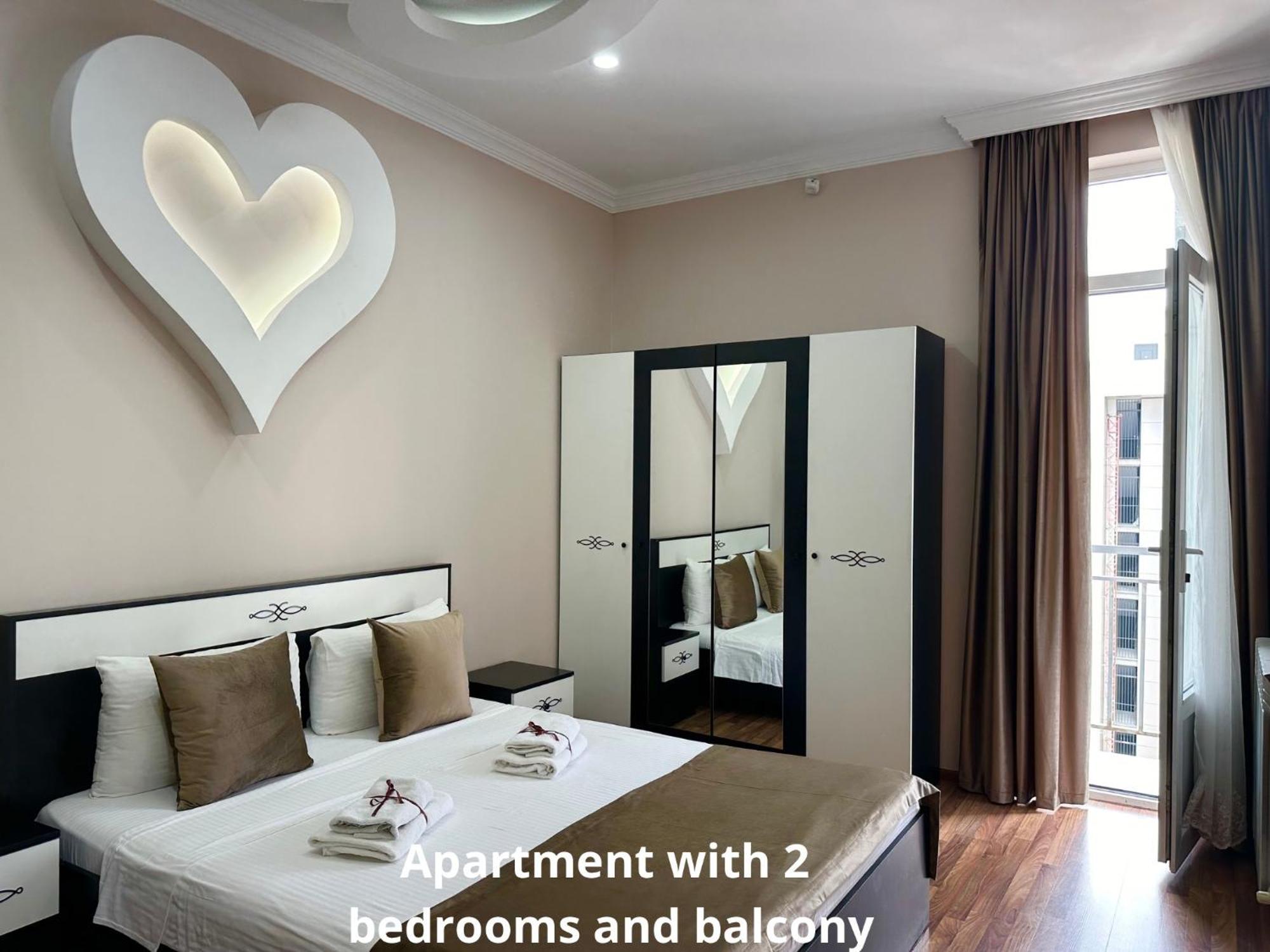 Grand Home Batumi Esterno foto