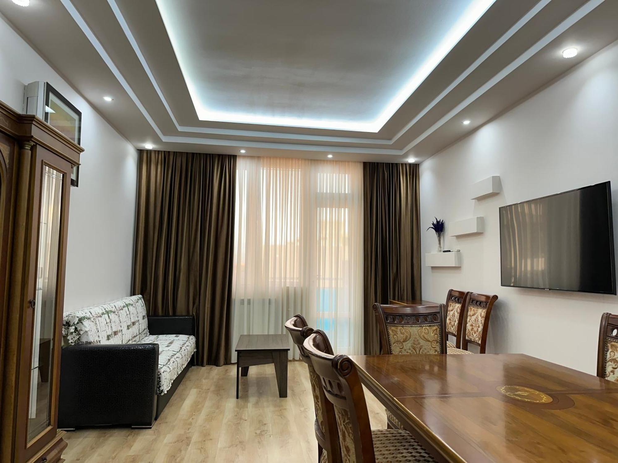 Grand Home Batumi Camera foto