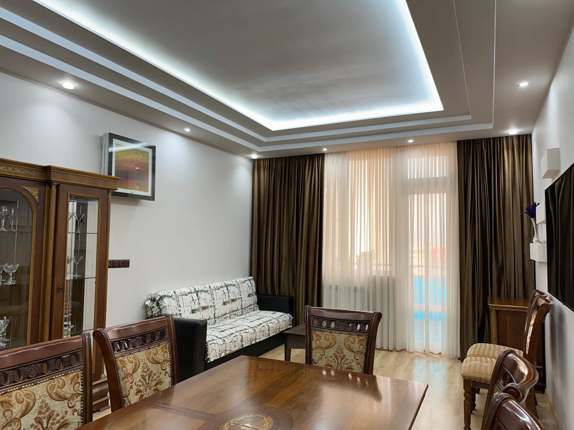 Grand Home Batumi Camera foto