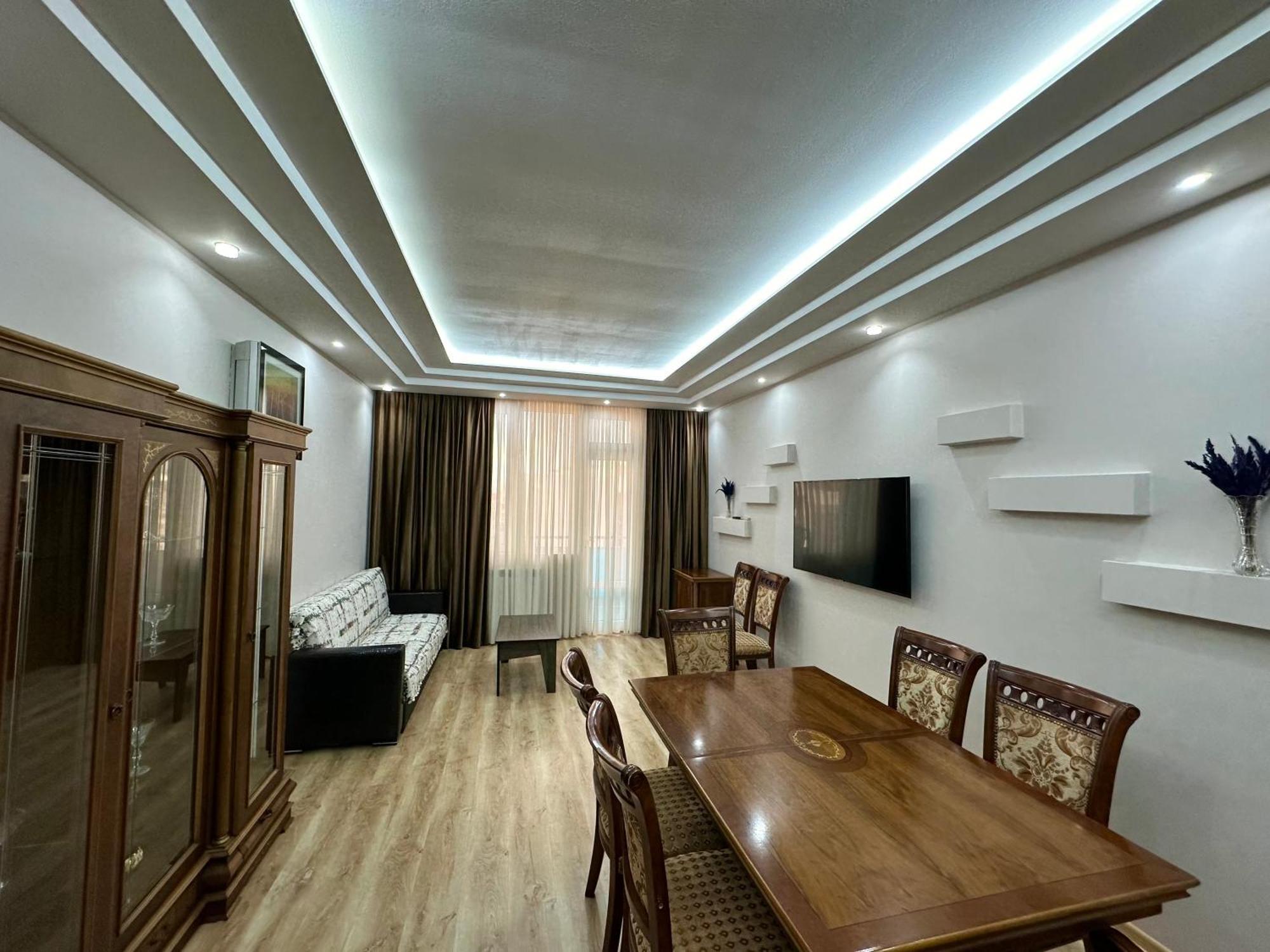 Grand Home Batumi Camera foto